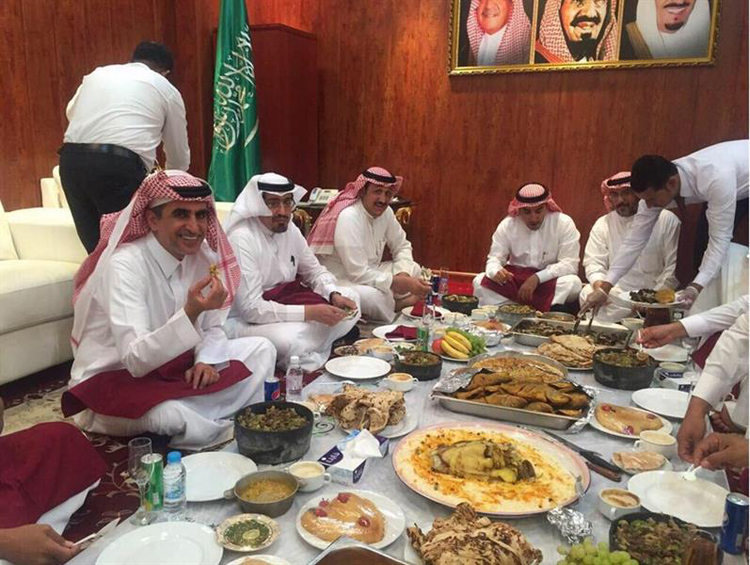 فشل حكومي ذريع في مواجهة كارثة إهدار الطعام في المملكة