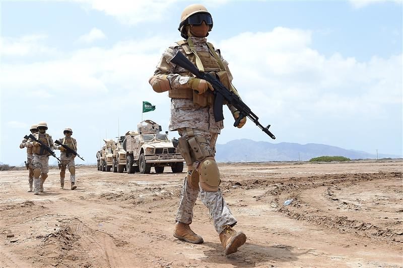 صحيفة: السعودية ترسل ضباطا لدعم المليشيات الكردية بسوريا
