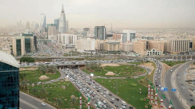 أكثر من 10 مليار دولار عجز الموازنة السعودية خلال الربع الثالث