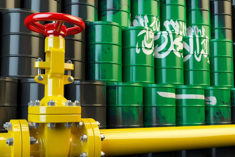 موقع دولي: المملكة ستعاني لسنوات من تداعيات حرب أسعار النفط
