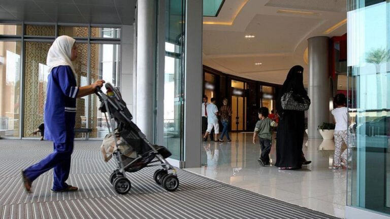 ارتفاع تكاليف استقدام العمالة المنزلية في السعودية