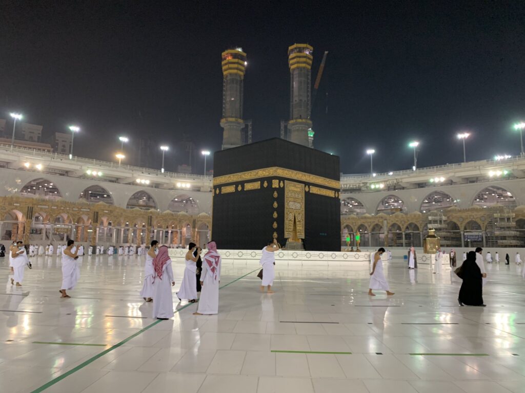 سلسلة ضوابط سعودية للعمرة من الخارج