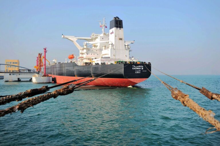 U.S. Boosts Crude Sales to China, Forcing Saudis to Find Other Markets