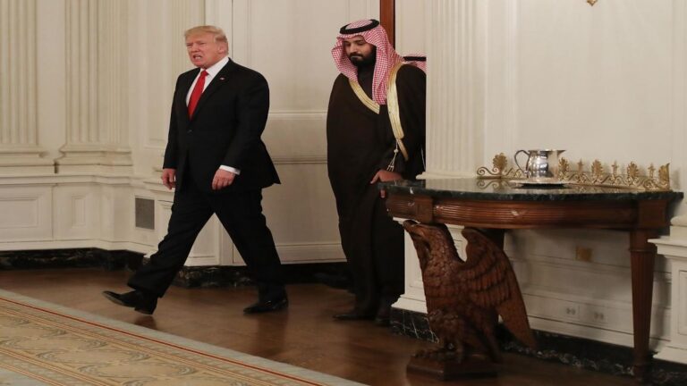 لحماية نفسه.. بن سلمان يكثف جهده لإبقاء ترامب في منصبه