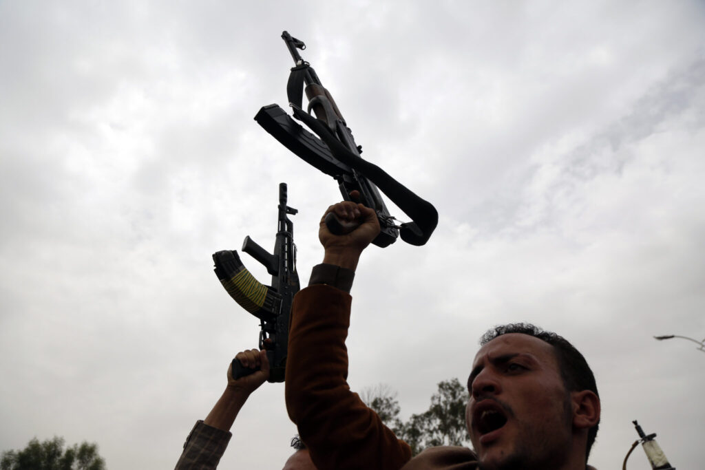 Saudi-backed Yemen govt hails US sanctions on Houthi leaders
