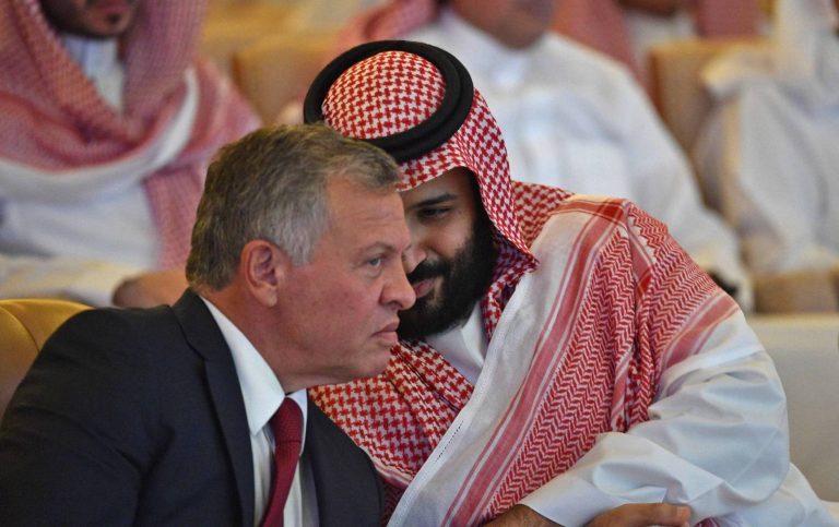 ملك الأردن يلمح إلى دور بن سلمان في إدارة الانقلاب