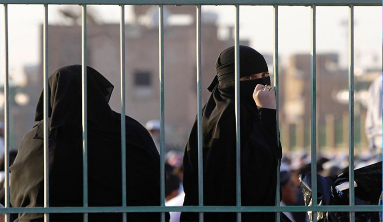 إجراءات عزل وتضييق ضد معتقلات الرأي المضربات عن الطعام