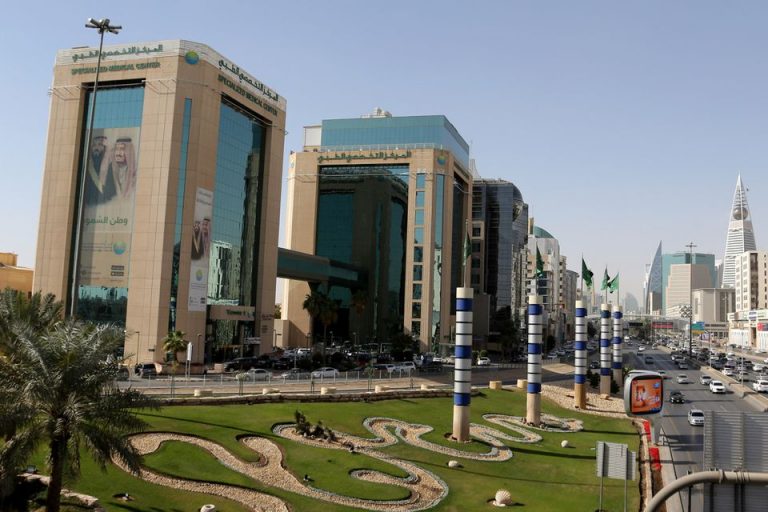 التضخم يزيد أزمة الاقتصاد السعودي وسط فشل حكومي وتأثيرات الفساد