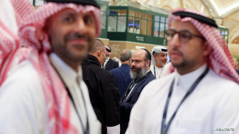 “الكيباه” اليهودية في قلب الرياض رسميا في إشارة جديدة على دفع التطبيع