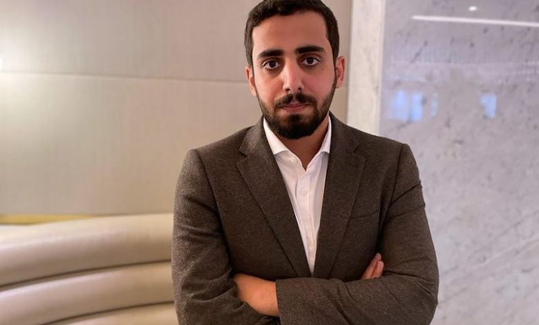 نجل داعية سعودي شهير يكشف تهديده بالسجن حال مطالبته بحرية والده