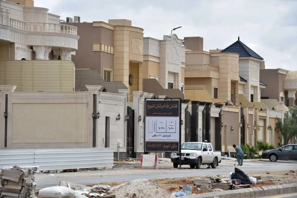 العمال الوافدين في السعودية ضحايا تفشي سرقة الأجور