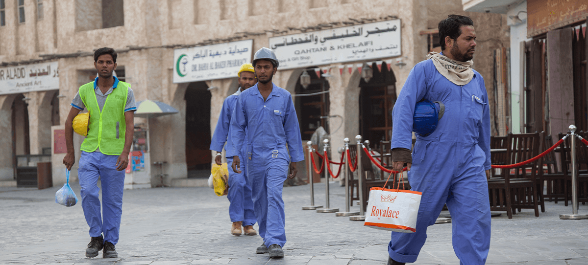 عمال مهاجرين ضحايا الاستغلال في السعودية: عبودية العصر الحديث