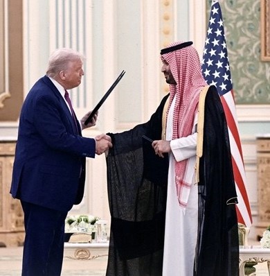 الطموحات المعلنة لمحمد بن سلمان تخفي وراءها واقعًا ماليًا مأزومًا