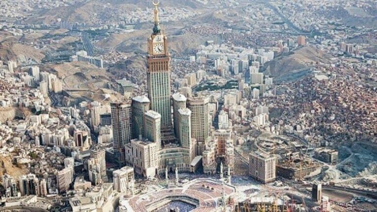 محمد بن سلمان يسوق في المملكة المتحدة لبيع عقارات الحرمين